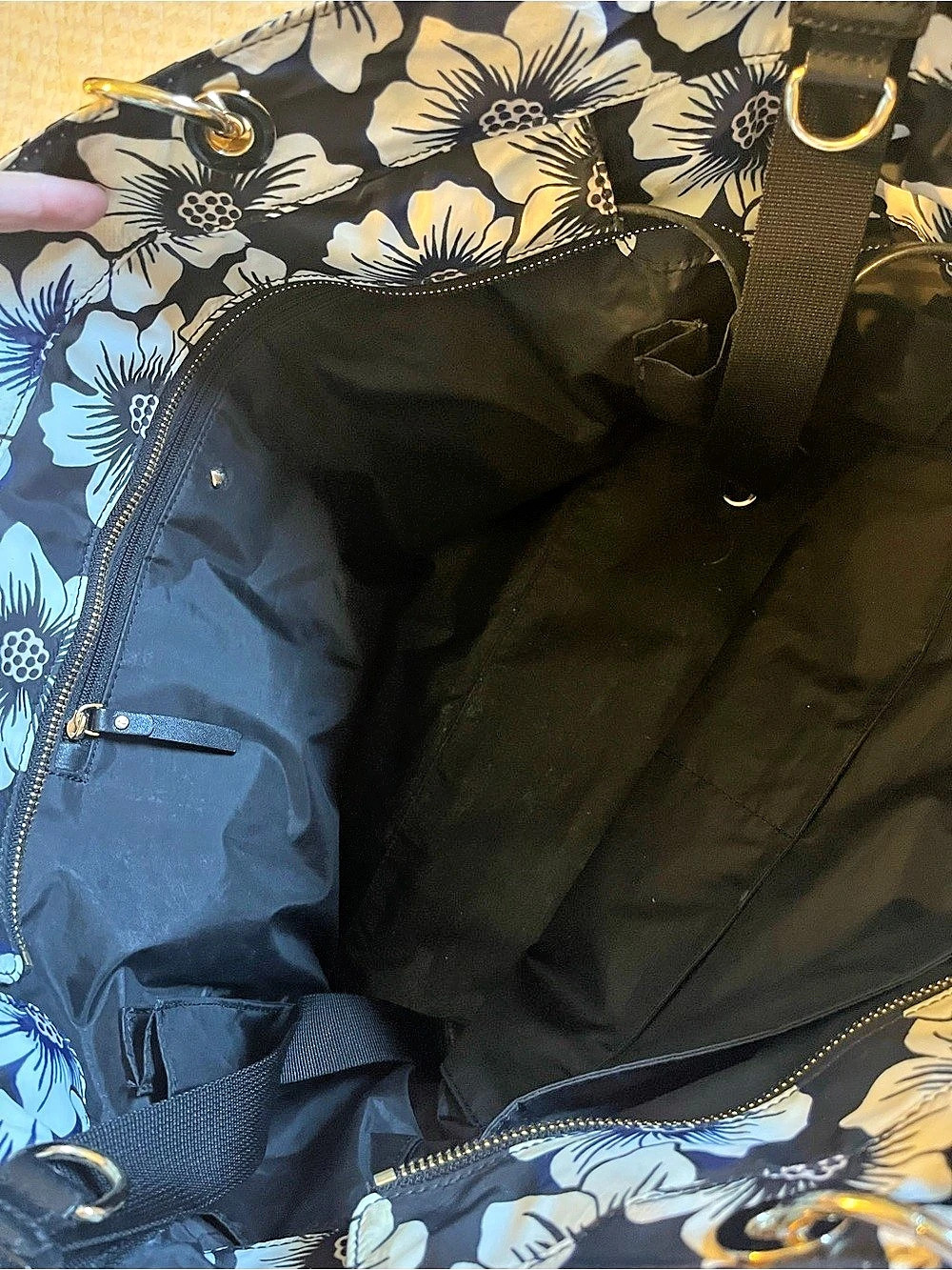 Kate Spade Floral Tote or Diaper Bag in Black & Blue Like New - Picture 6 of 8
